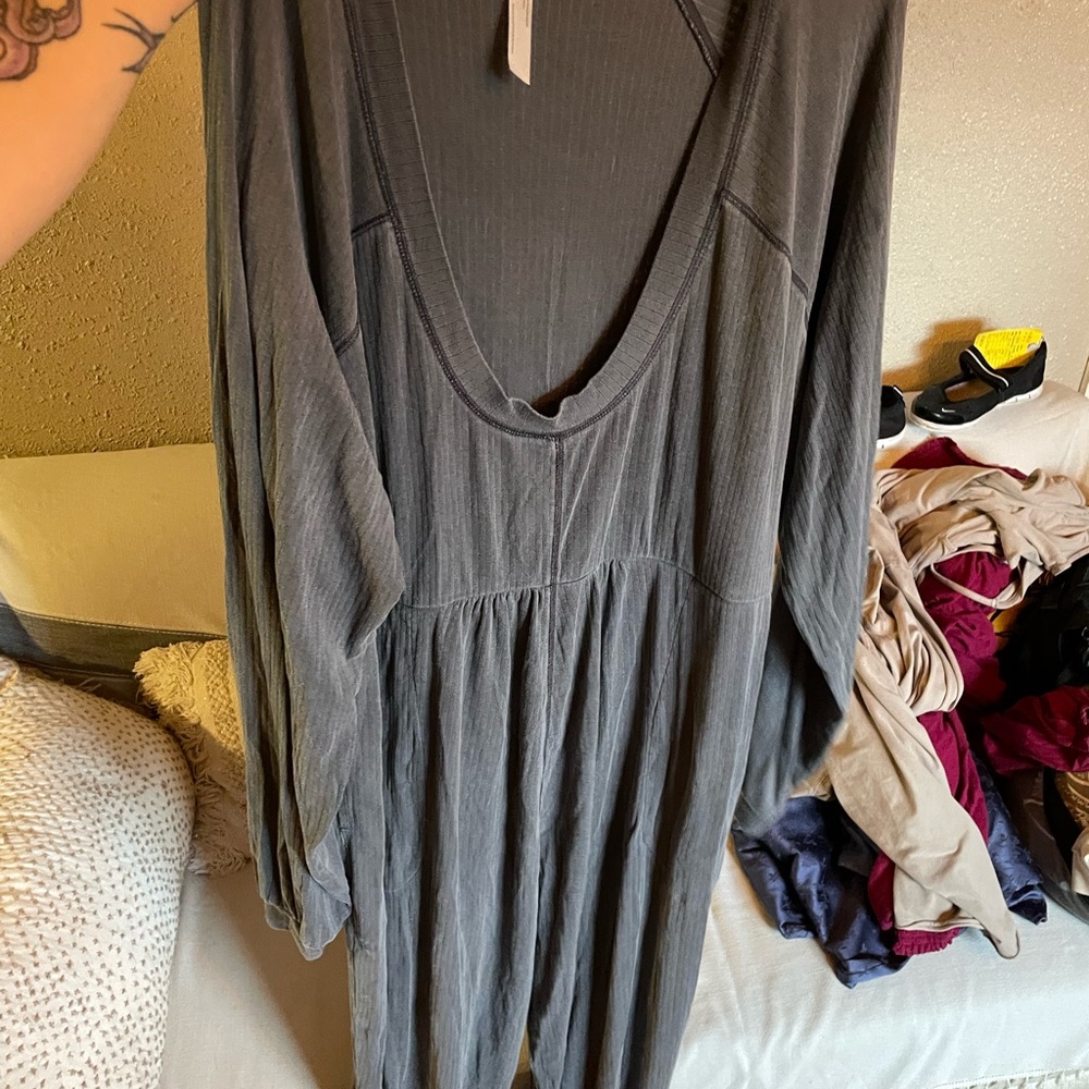 Deep Neck Long Sleeve Charcoal Jumpsuit Comfy And Sexy!🔥